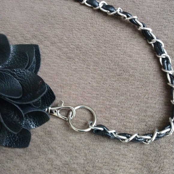❤️CAMELLIA Black Leather Silver Chain Belt 38\